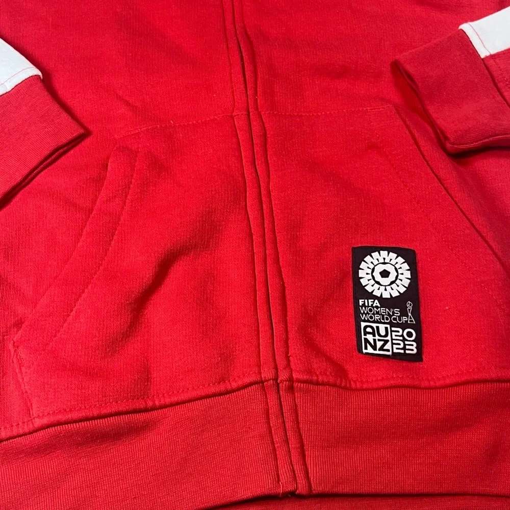 FIFA Womens World Cup 2023 Canada Hoodie Red Full Zip Youth Large 14/16 NWT